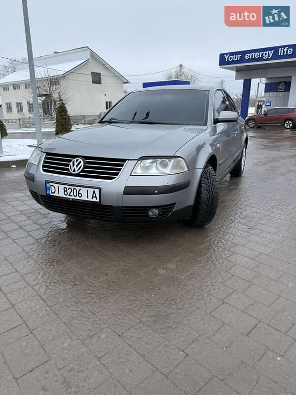 Седан Volkswagen Passat 2002 в Тлумачі