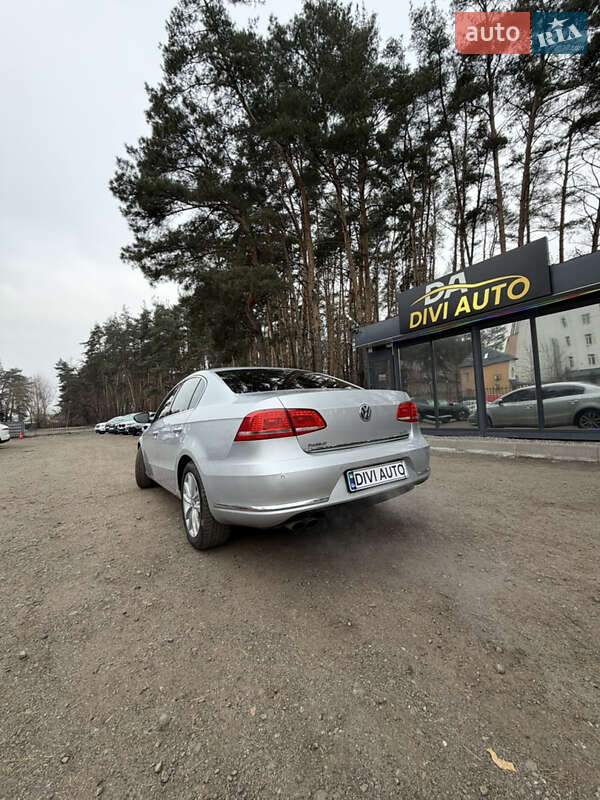 Седан Volkswagen Passat 2012 в Киеве
