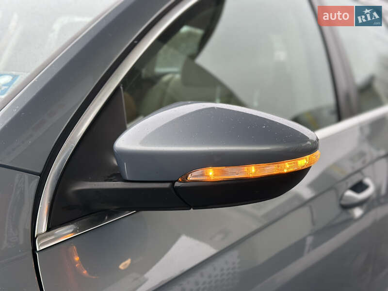 Универсал Volkswagen Passat 2011 в Дрогобыче фото 23 Универсал Volkswagen Passat 2011 в Дрогобыче