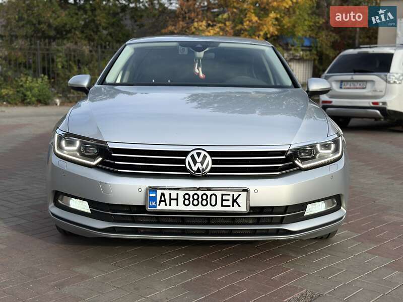 Седан Volkswagen Passat 2015 в Запорожье