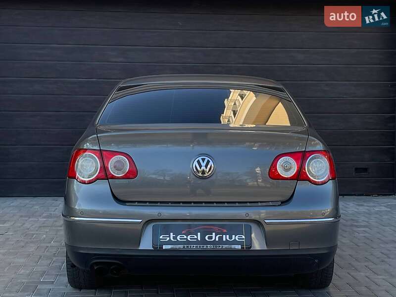 Седан Volkswagen Passat 2008 в Николаеве