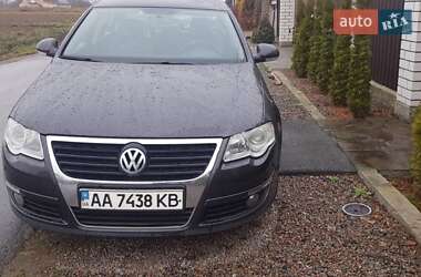 Седан Volkswagen Passat 2007 в Киеве