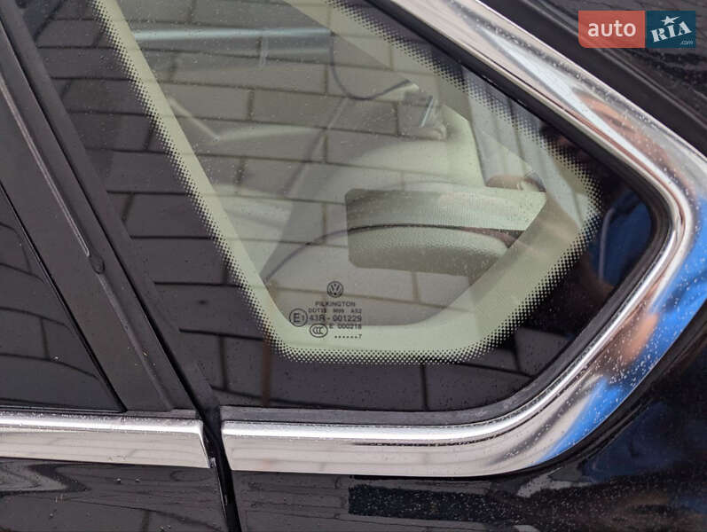 Седан Volkswagen Passat 2017 в Києві