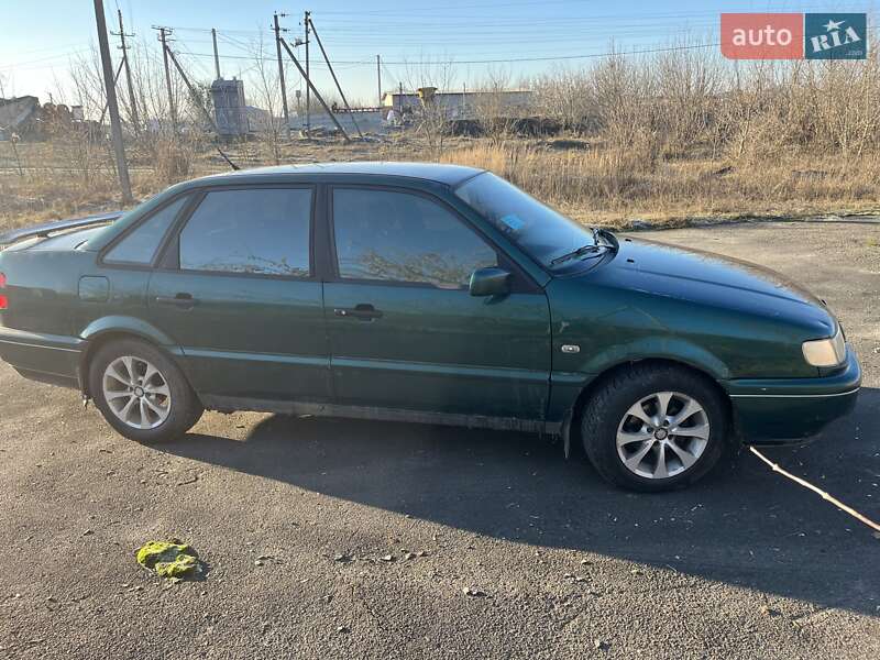Седан Volkswagen Passat 1995 в Костополе фото 2 Седан Volkswagen Passat 1995 в Костополе