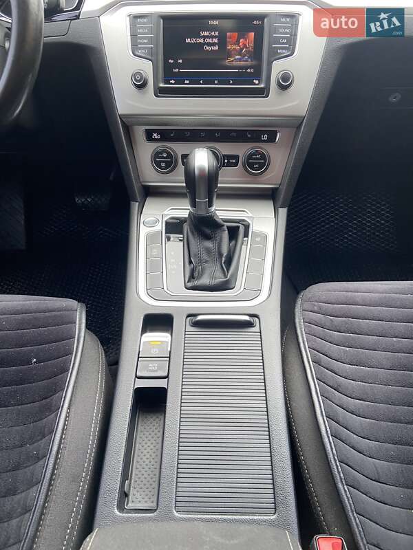 Универсал Volkswagen Passat 2017 в Ивано-Франковске