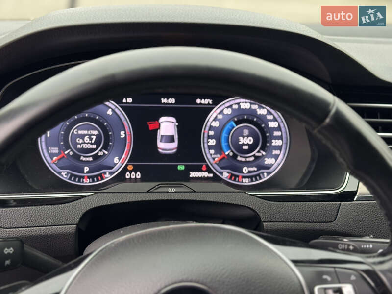 Седан Volkswagen Passat 2015 в Ровно