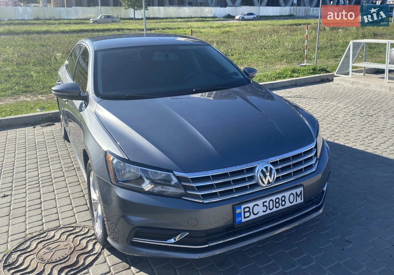 Авто в ідеальному технічному стані, замінено ланцюг грм, всі ТО проводились вчасно, є всі відповідні чеки.
Після дтп в США безпека не пошкоджена, є всі подушки безпеки.
Є невелика подряпина на передньому бампері, детальна інформація по телефону