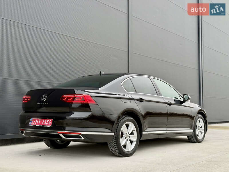 Седан Volkswagen Passat 2022 в Броварах