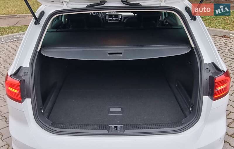 Універсал Volkswagen Passat 2015 в Чернівцях