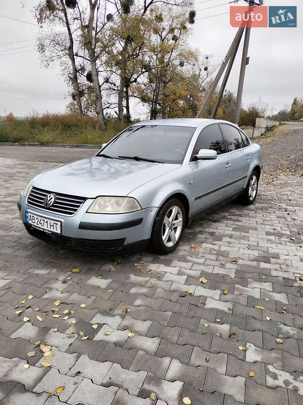 Седан Volkswagen Passat 2000 в Дашеве