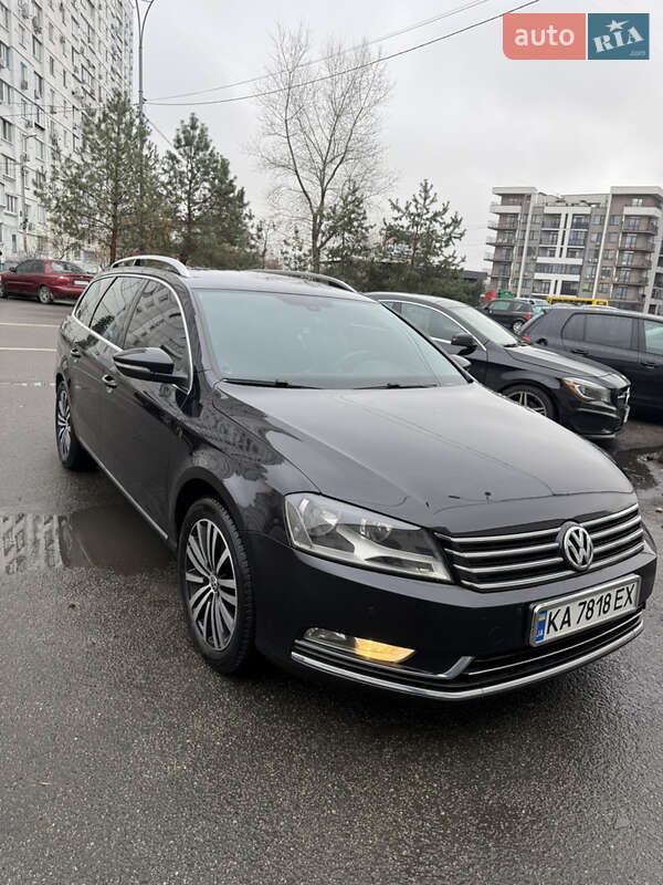 Volkswagen Passat 2011