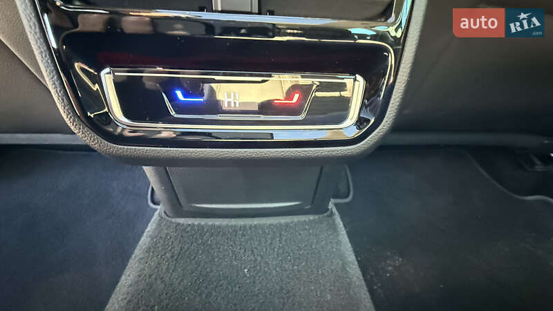 Універсал Volkswagen Passat 2022 в Вараші