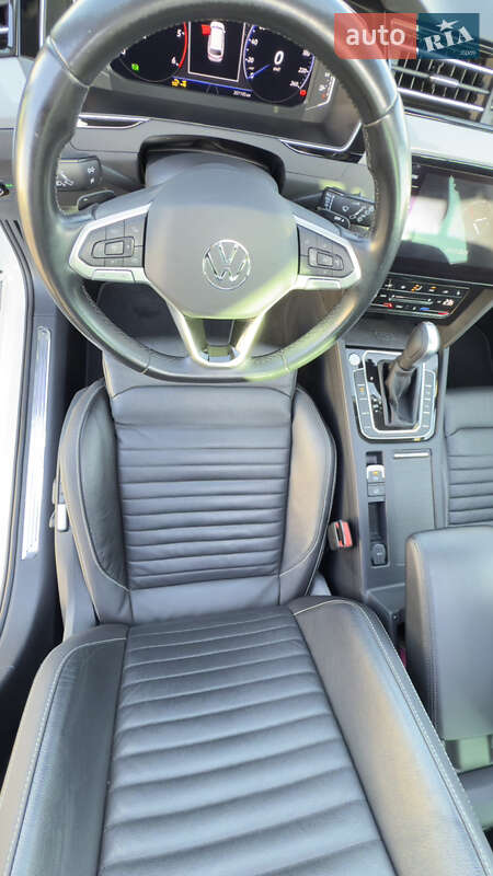 Універсал Volkswagen Passat 2022 в Вараші