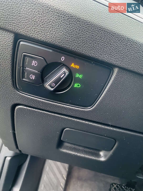 Универсал Volkswagen Passat 2018 в Ужгороде фото 8 Универсал Volkswagen Passat 2018 в Ужгороде
