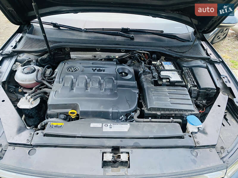 Универсал Volkswagen Passat 2018 в Ужгороде фото 12 Универсал Volkswagen Passat 2018 в Ужгороде