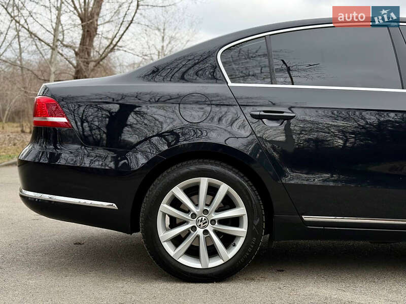 Седан Volkswagen Passat 2014 в Дніпрі фото 5 Седан Volkswagen Passat 2014 в Дніпрі
