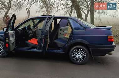 Седан Volkswagen Passat 1992 в Шепетівці