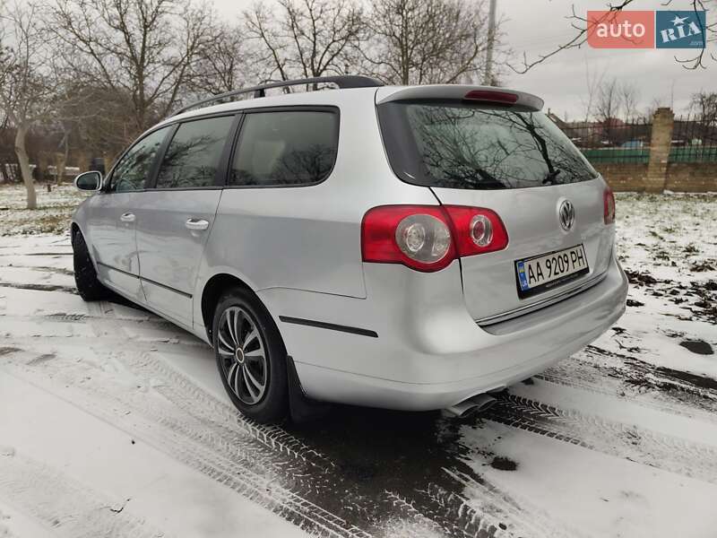 Универсал Volkswagen Passat 2006 в Радомышле