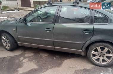 Седан Volkswagen Passat 1998 в Киеве