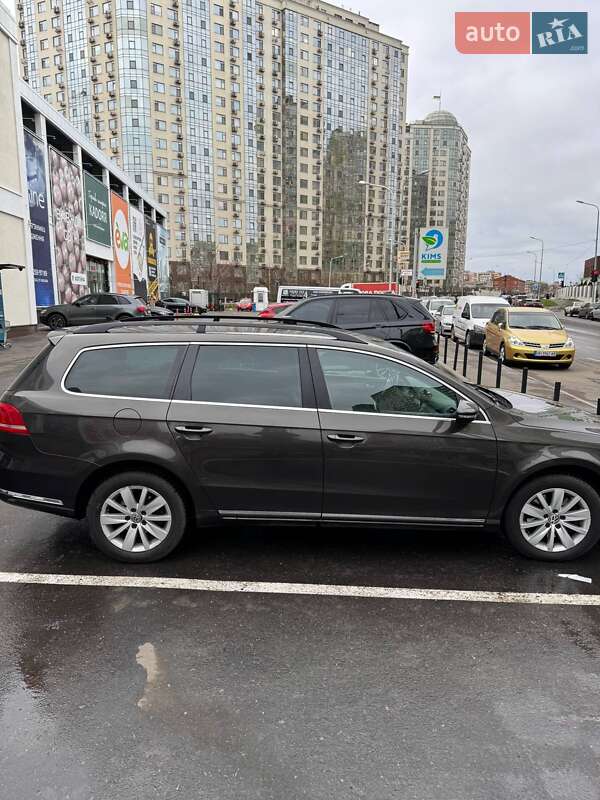 Универсал Volkswagen Passat 2014 в Одессе