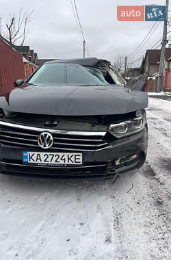 Седан Volkswagen Passat 2018 в Києві