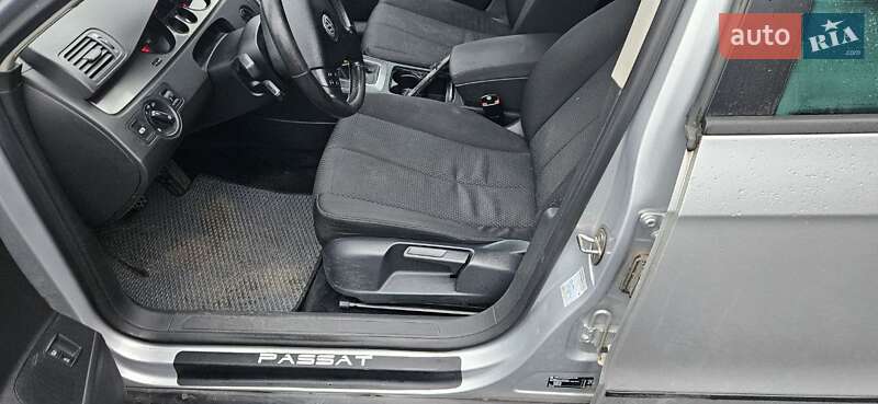 Універсал Volkswagen Passat 2008 в Луцьку