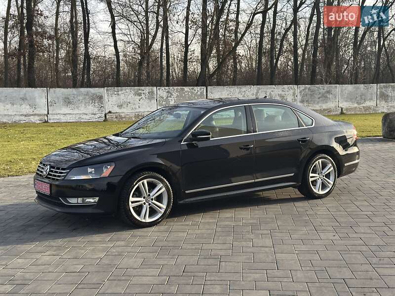 Седан Volkswagen Passat 2012 в Луцке