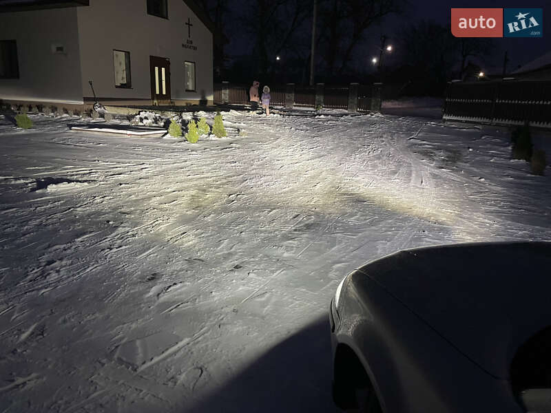 Седан Volkswagen Passat 2002 в Городенці