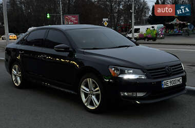 Седан Volkswagen Passat 2013 в Днепре
