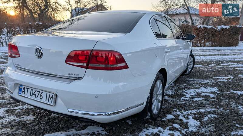 Седан Volkswagen Passat 2013 в Ивано-Франковске