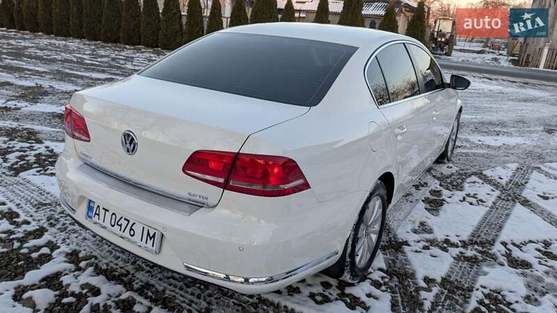 Седан Volkswagen Passat 2013 в Ивано-Франковске