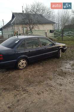 Седан Volkswagen Passat 1995 в Теофіполі
