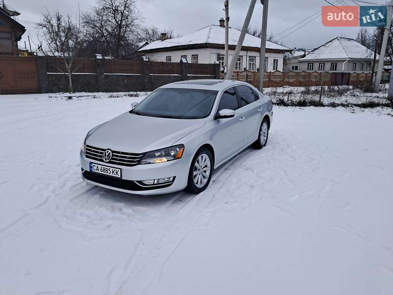 Седан Volkswagen Passat 2012 в Черкасах