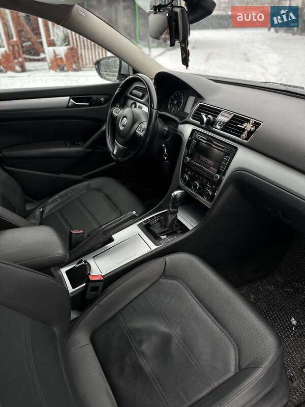 Седан Volkswagen Passat 2011 в Звягеле фото 10 Седан Volkswagen Passat 2011 в Звягеле
