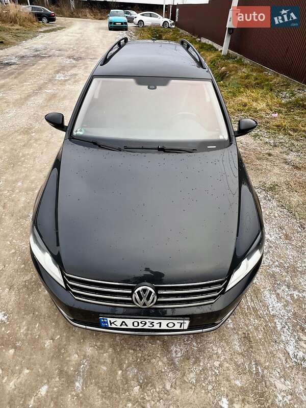 Універсал Volkswagen Passat 2011 в Львові
