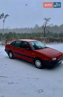 Седан Volkswagen Passat 1991 в Кременце