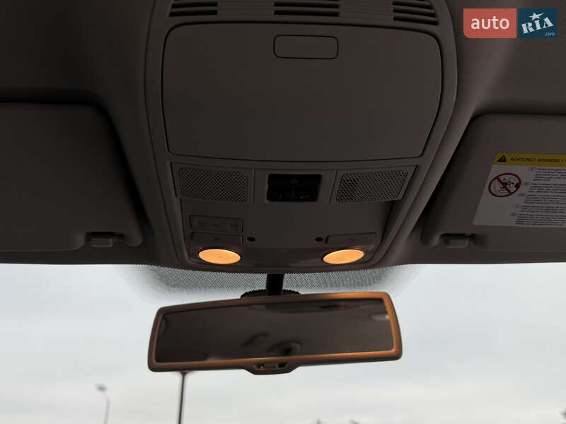 Универсал Volkswagen Passat 2012 в Дрогобыче