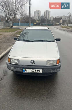 Седан Volkswagen Passat 1992 в Києві