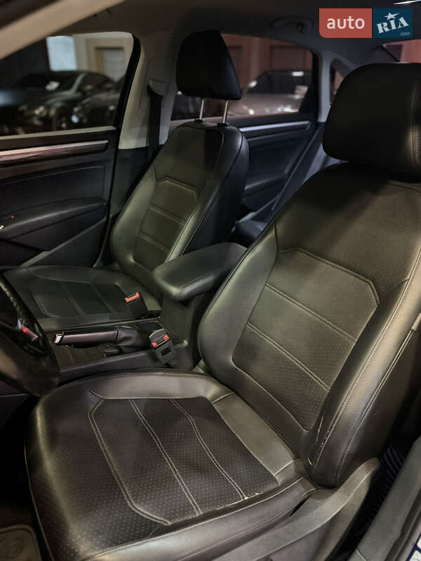 Седан Volkswagen Passat 2016 в Запоріжжі