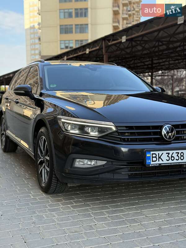 Універсал Volkswagen Passat 2021 в Одесі фото 24 Універсал Volkswagen Passat 2021 в Одесі