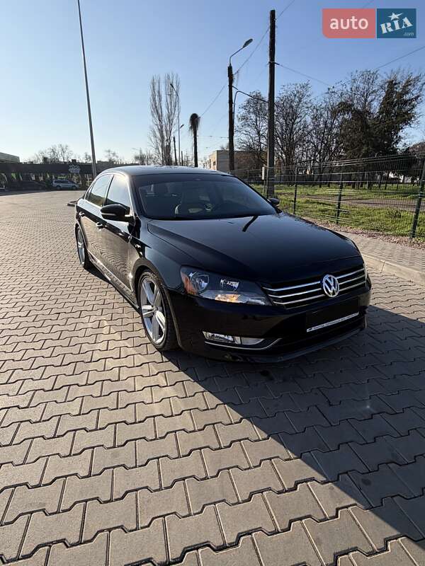 Седан Volkswagen Passat 2014 в Одесі