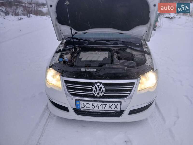 Універсал Volkswagen Passat 2010 в Львові