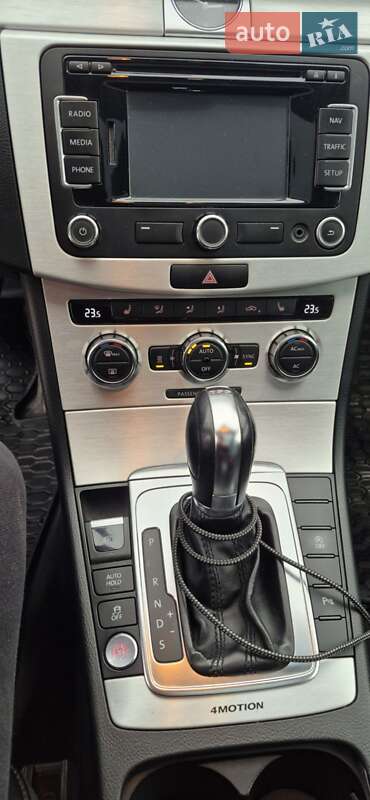 Универсал Volkswagen Passat 2012 в Харькове