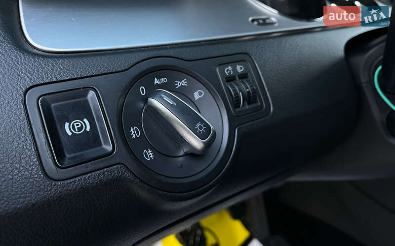 Універсал Volkswagen Passat 2007 в Коломиї