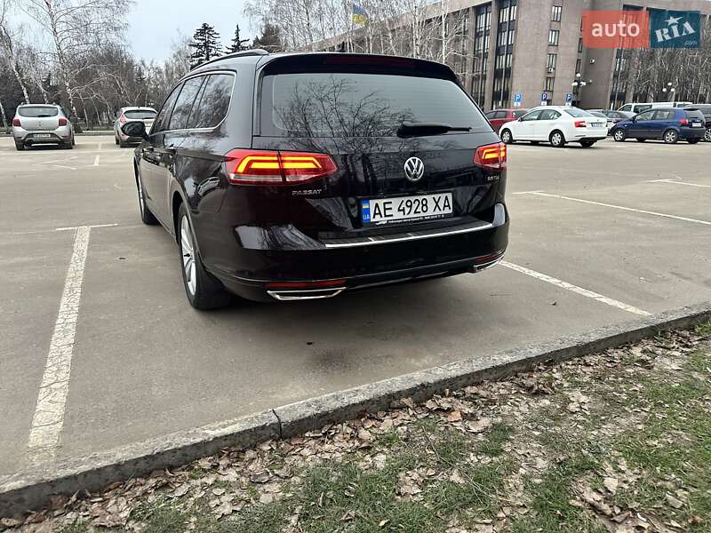 Универсал Volkswagen Passat 2017 в Кривом Роге
