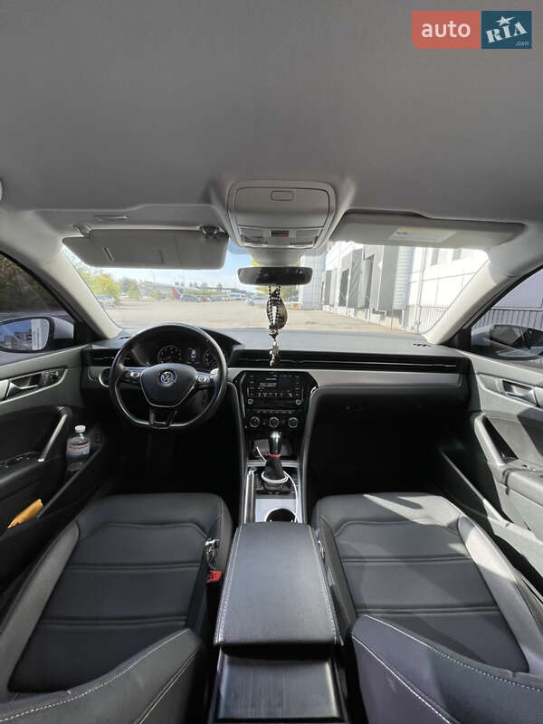 Седан Volkswagen Passat 2019 в Дніпрі