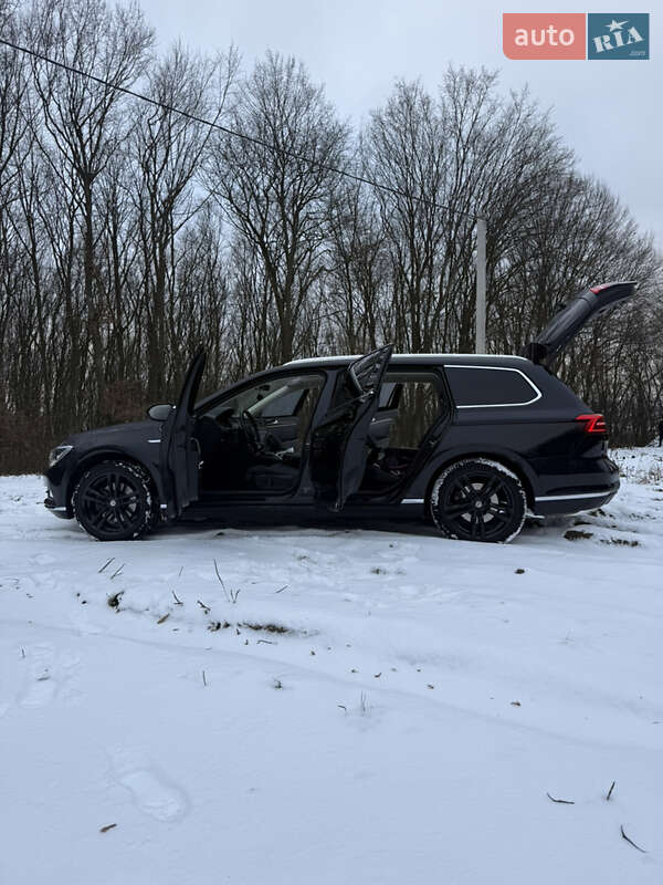 Універсал Volkswagen Passat 2015 в Рівному