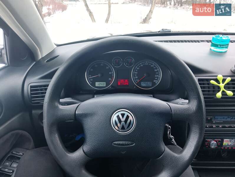 Универсал Volkswagen Passat 2002 в Шепетовке