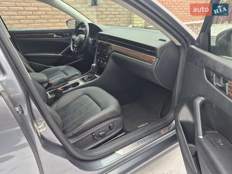 Седан Volkswagen Passat 2020 в Кременчуге