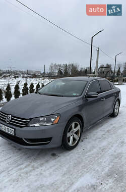 Седан Volkswagen Passat 2012 в Вышгороде